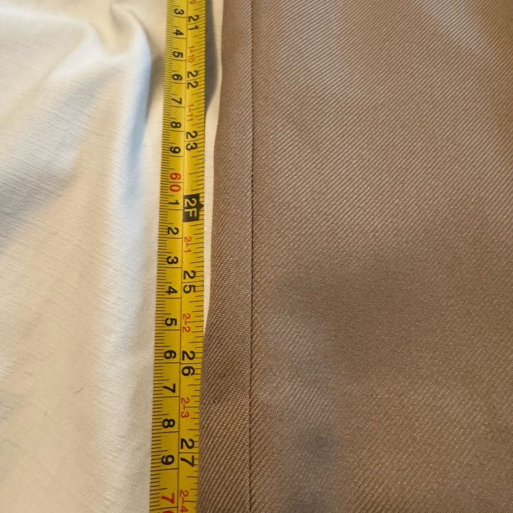 NWT Alfred Dunner Classic Straight Pull On Tan Trousers Flat Front Relaxed 10 - Picture 7 of 9